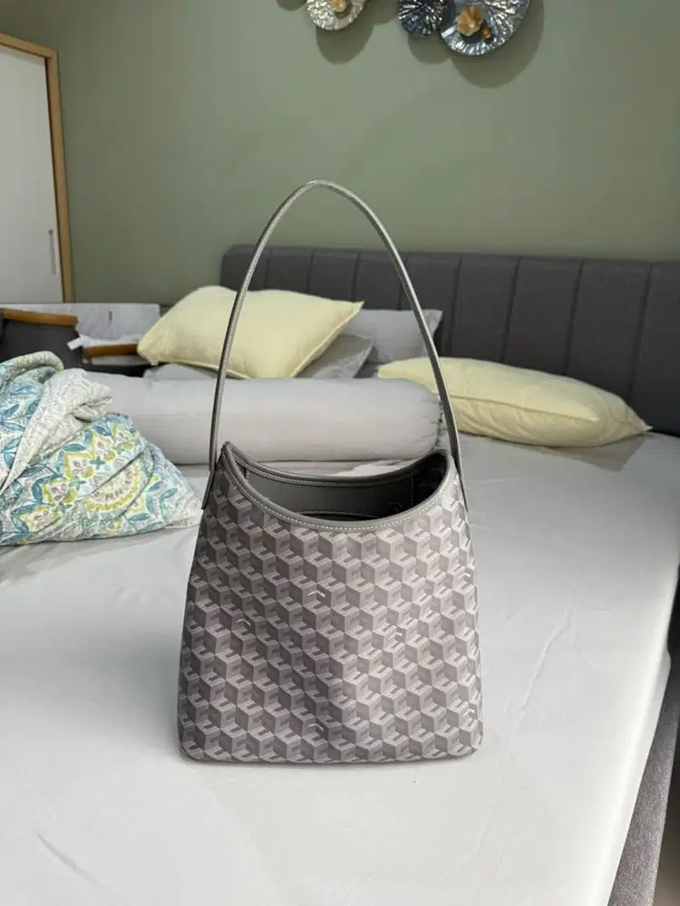 Tas Christyng Alesso Medium Hobo