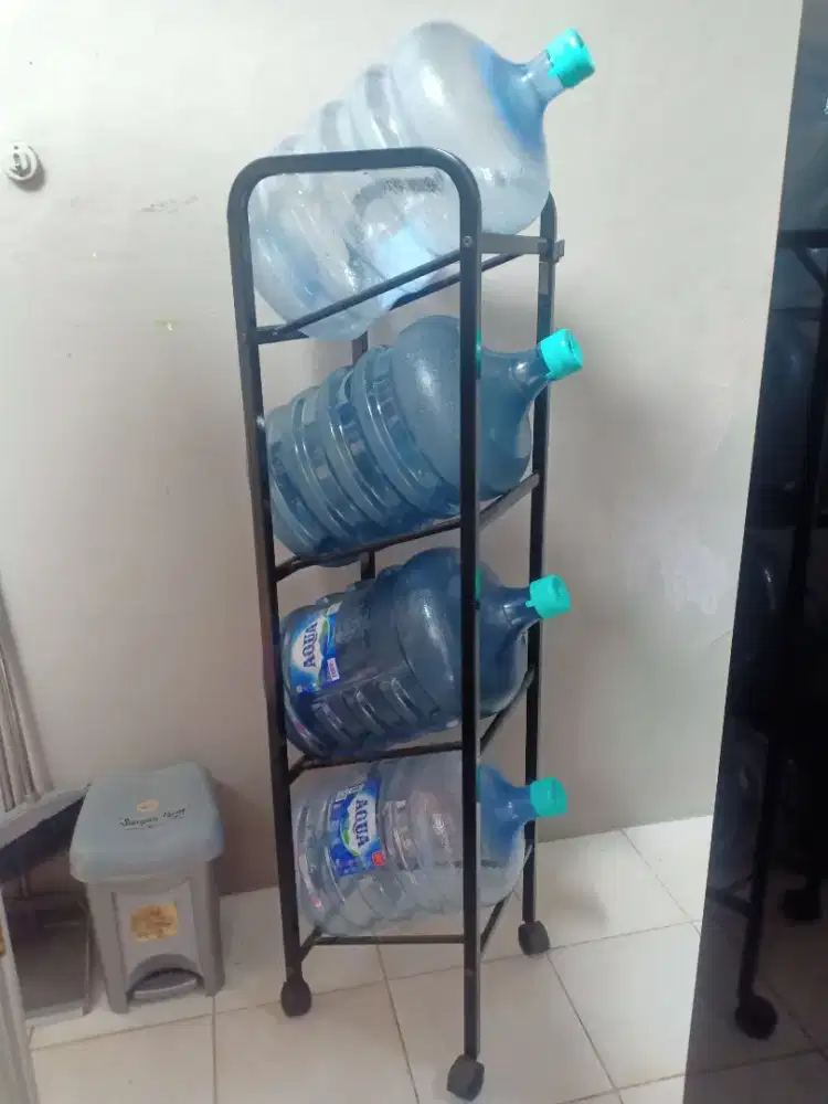 Galon kosong Merk Aqua [Ambil 4pcs = 100rb]