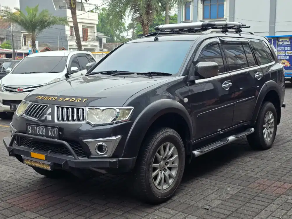 Pajero sport Exeed matic 2010