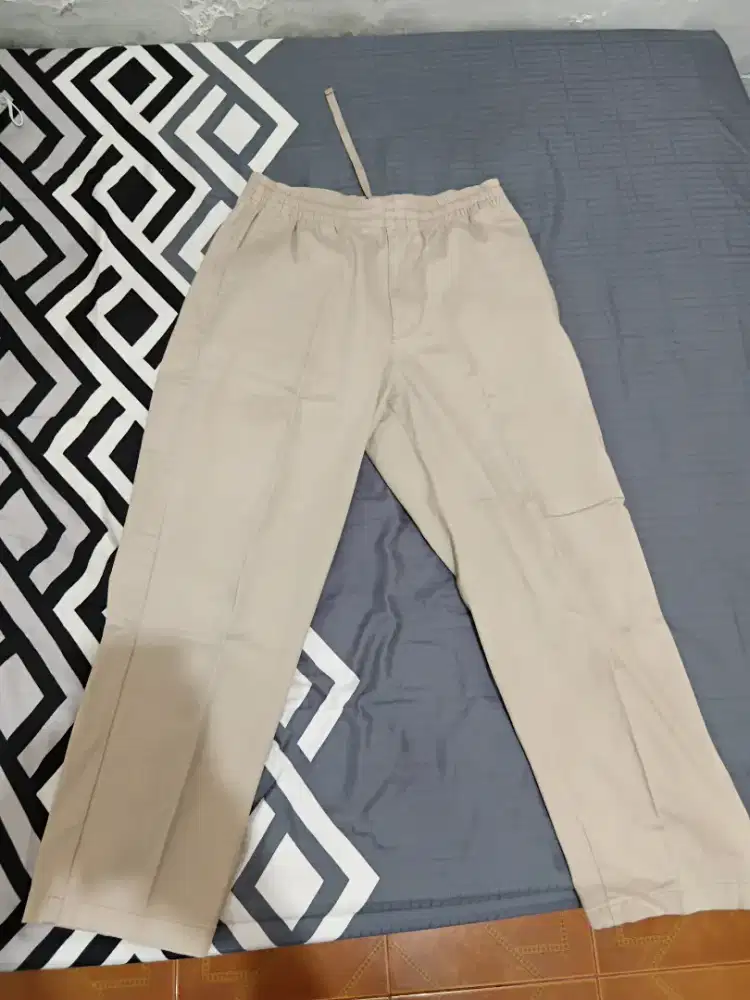 Jual Celana Ankle Rileks Stretch Uniqlo original