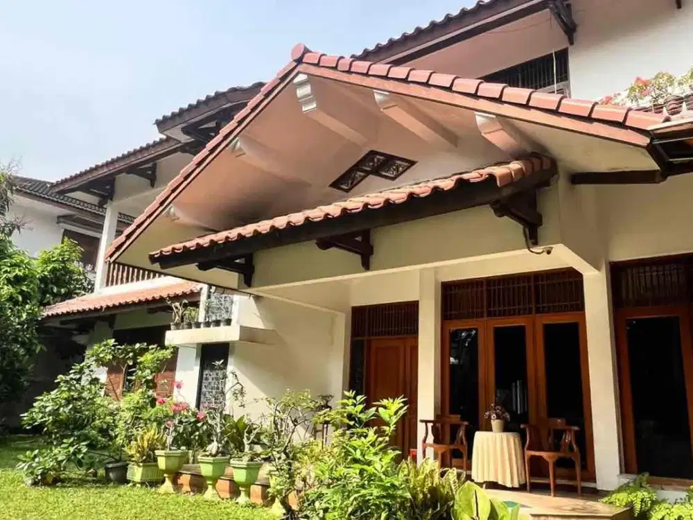 Disewakan Rumah Mewah Siap Huni di Kebayoran Baru Jakarta Selatan