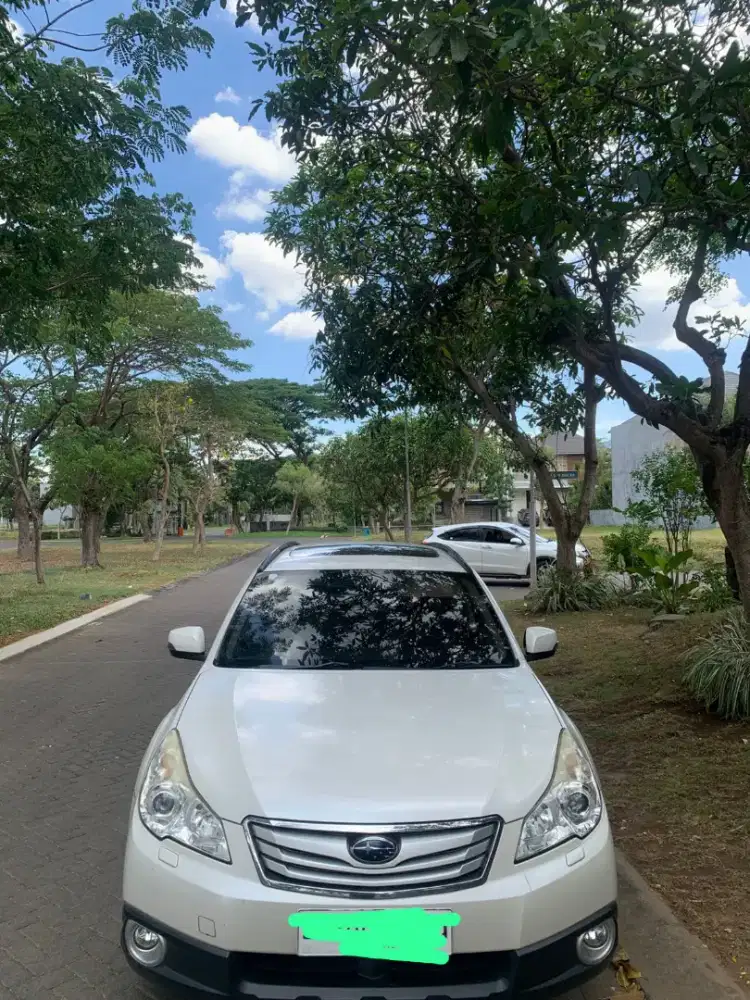 SUBARU OUTBACK (2012)