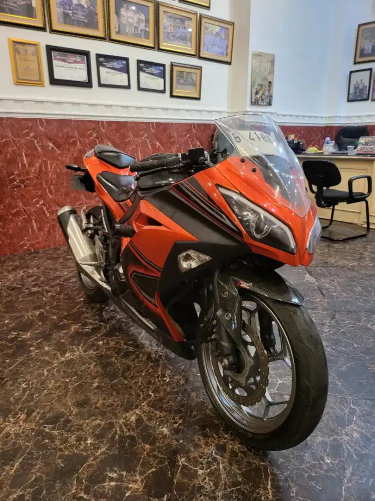 HUB ima Ninja 250 FI ABS 2013 NON Credit . Bisa bayar pakai Paylater