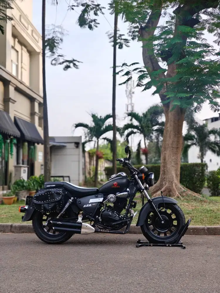BENELLI MOTOBI 200 EFI HITAM 2019 KM 2K PAJAK PANJANG NO MINUS