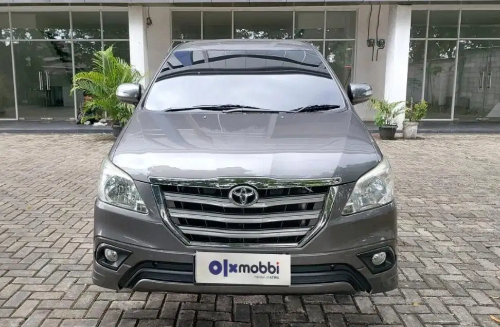 TDP 8,JT Toyota Kijang Innova 2.0 G Captain Seat Bensin-AT Abu 2014