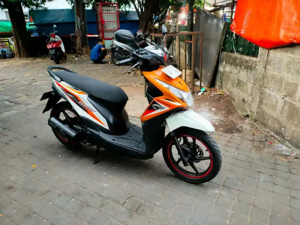 Honda Beat 110cc PGM-FI Tahun 2014