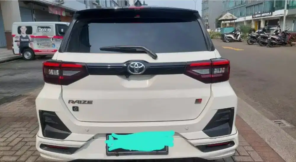 Toyota raize 2021 putih