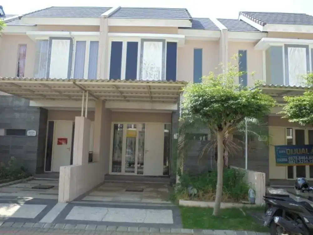 Dijual Rumah Dua Lantai di Cluster Shanaya Puri Safira Regency Gresik