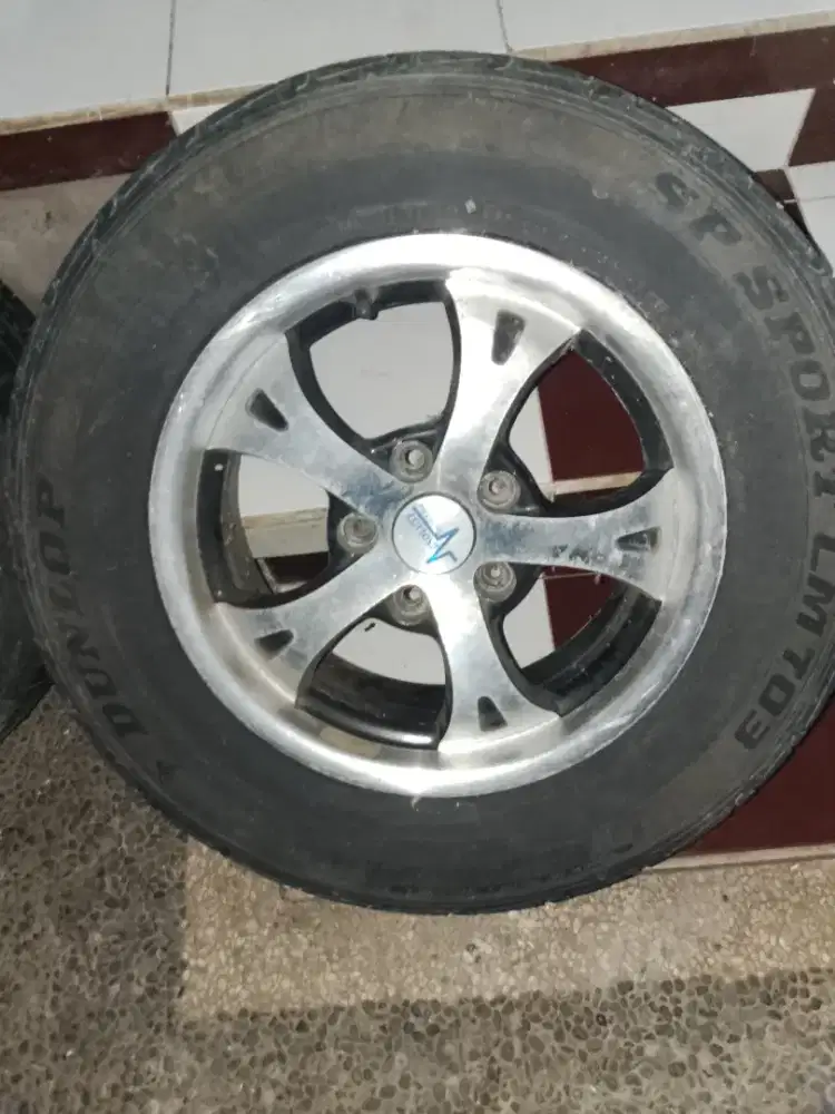 Jual ban mobil Avanza