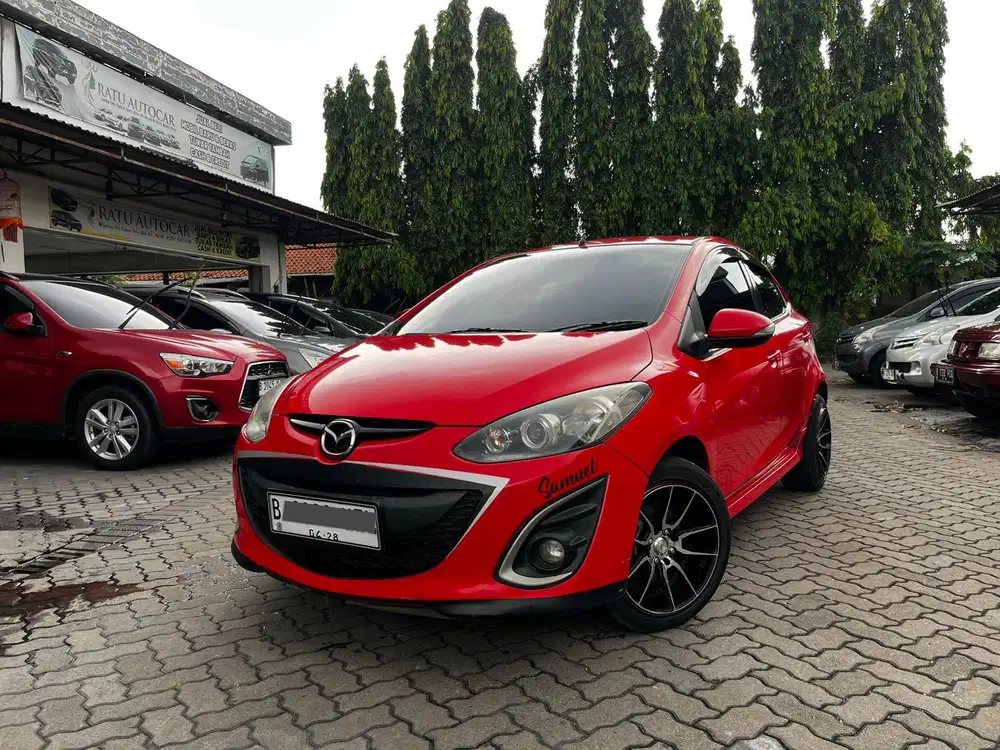 MAZDA 2 R HB AT 2012 RED EDITION