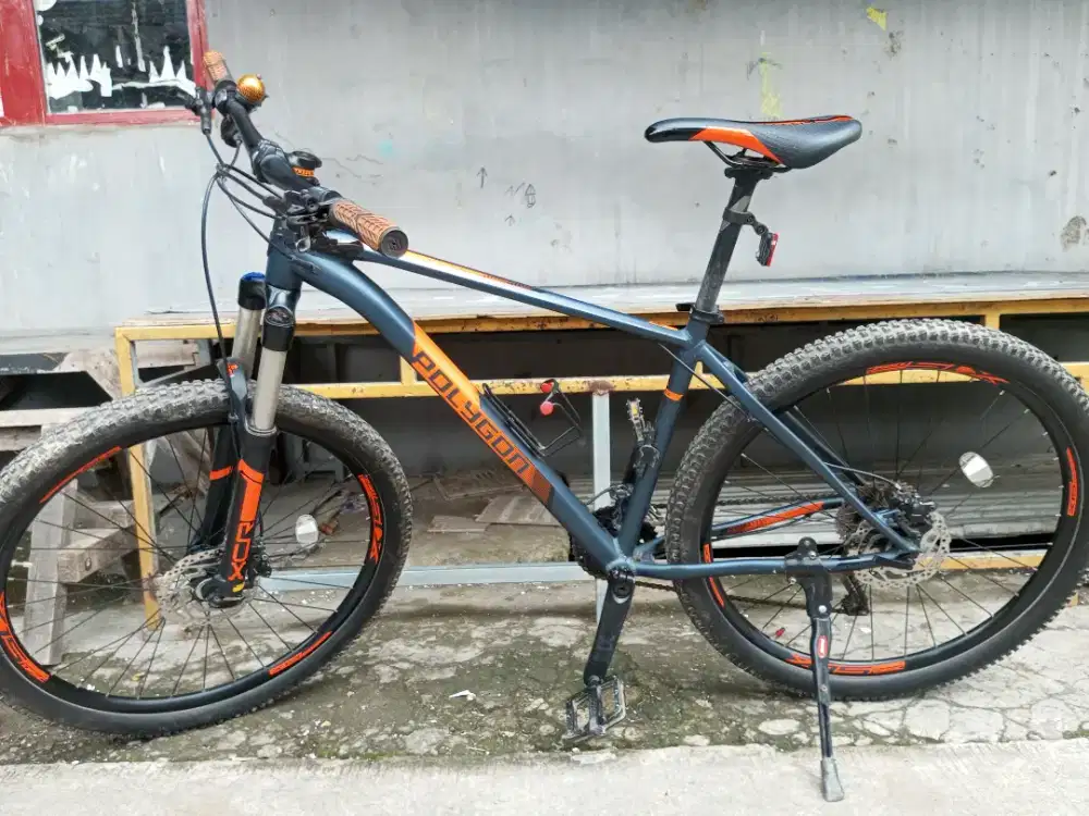 Sepeda gunung polygon extrada 6
