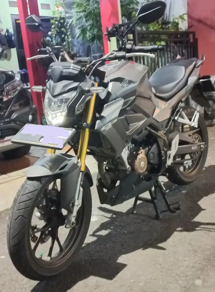 CB150R SE 2021 LOW KM 8800 on going
