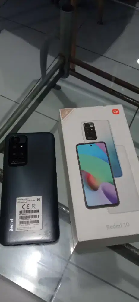 Cepat aja redmi 10 memori 6 /128 masih bagus banget