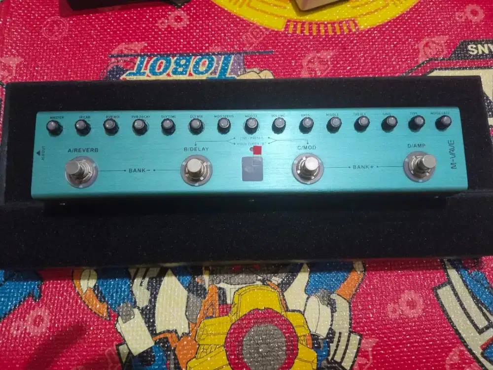 Efek gitar m-WAVE