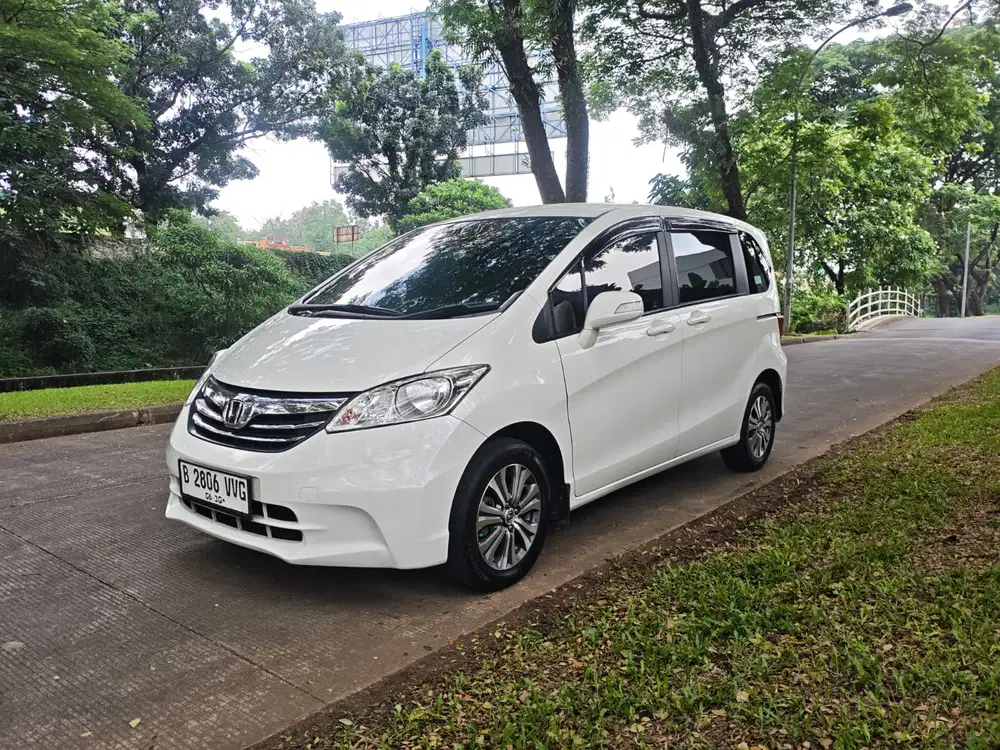 Honda Freed 2013 Bensin