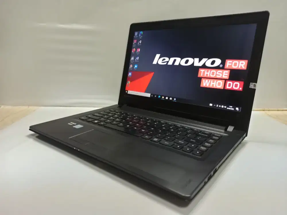 Laptop pelajar /gaming.. Lenovo ideapad 300 i5 Gen6 /8Gb /256 gb