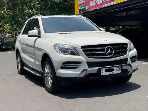 MERCEDES BENZ ML250 DIESEL 2013 PUTIH DIJUAL CEPAT TERAWAT SIAP PAKAI