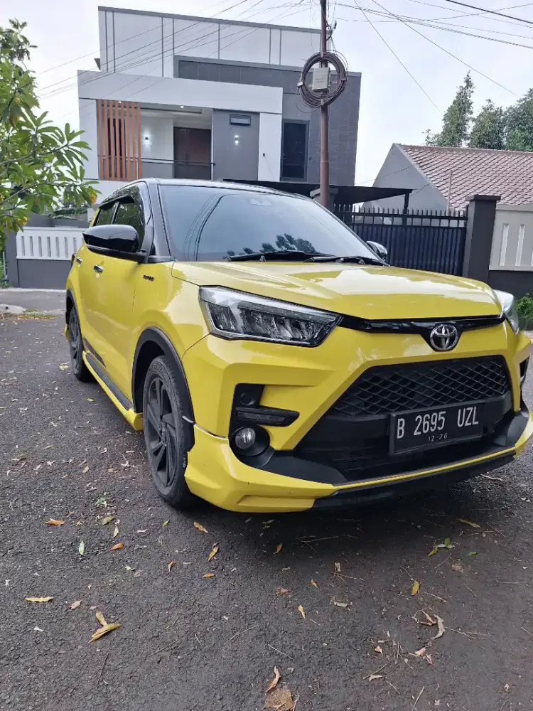 Toyota Raize 1.0 TSS 2021 Kuning AT Two Tone