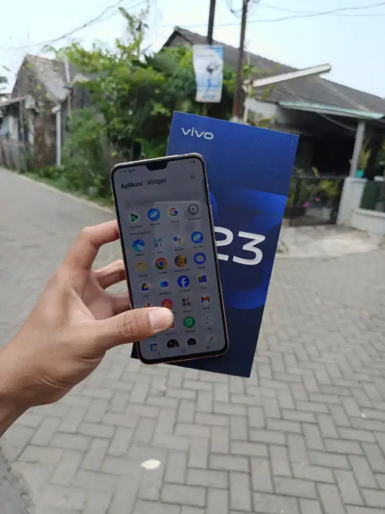 vivo v23 5G ram 8+8/128 fullset Like New