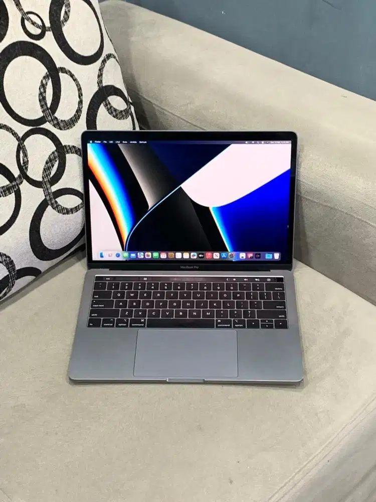 Macbook Pro TouchBar MV962 13” 2,4Ghz Core i5 8/256Gb Thn 2019