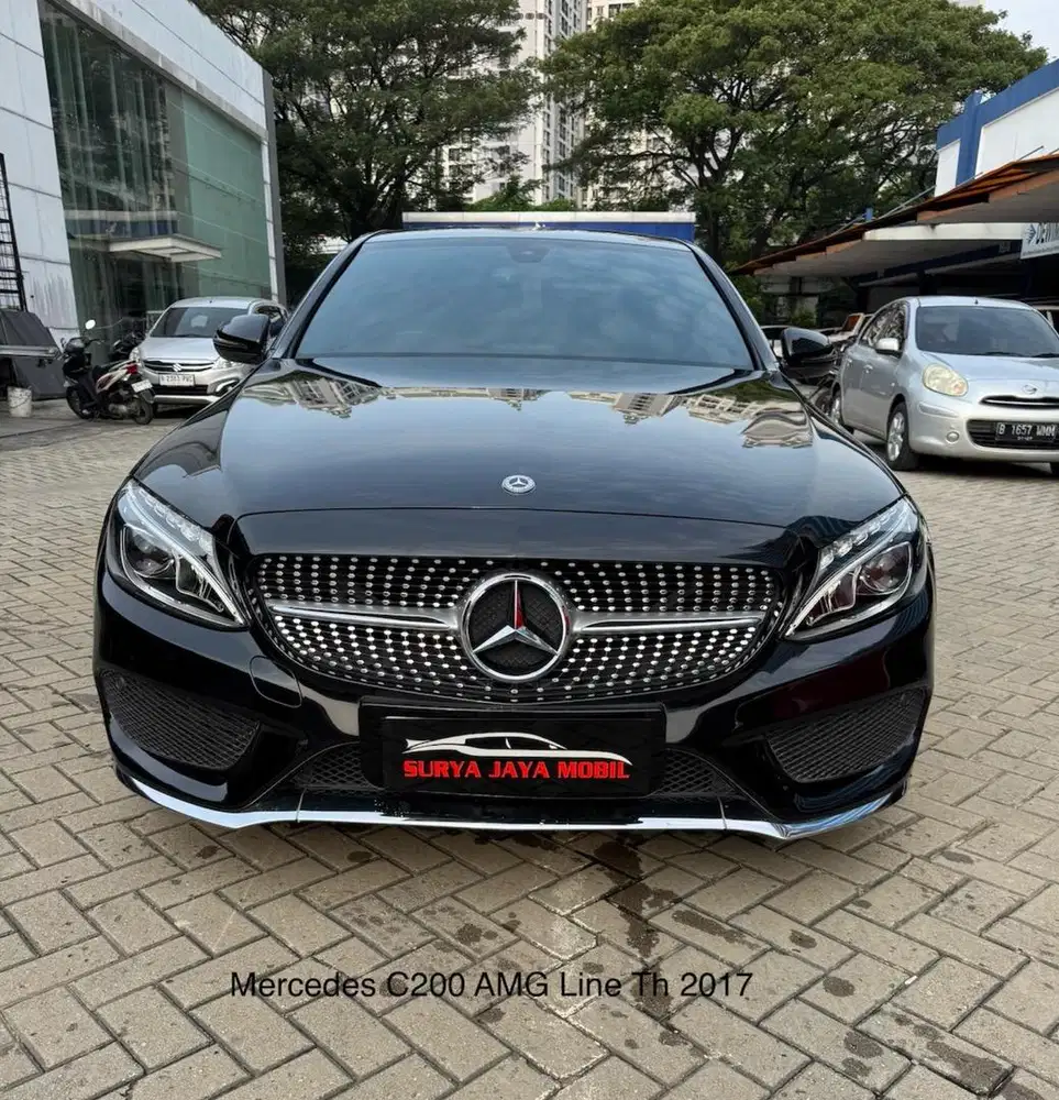 MERCEDES BENZ C200 AMG Line  Th 2017 km 39 rb Hitam