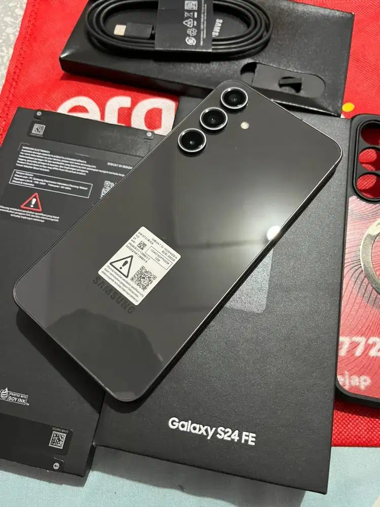 Samsung S24FE 8/256