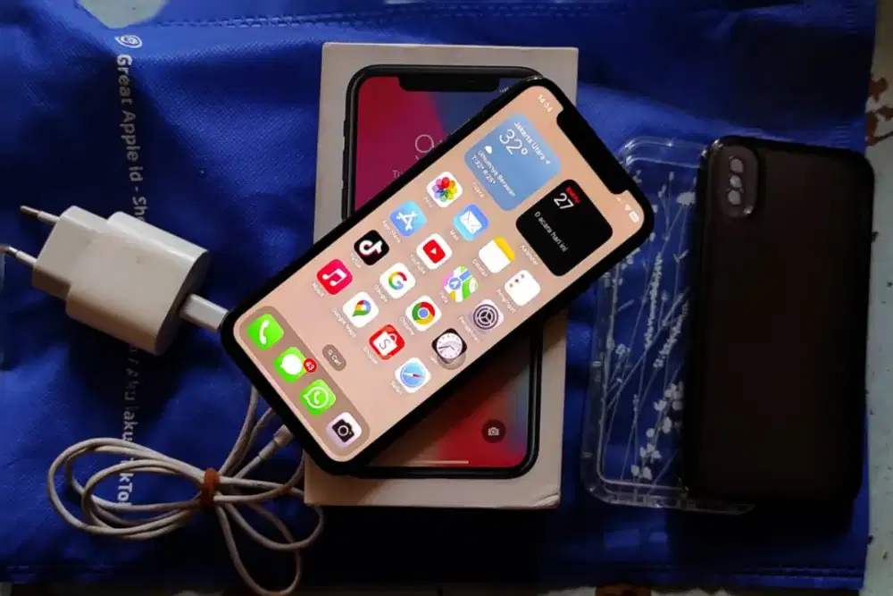 Jual BU Hp Iphone X 256Gb ex Ibox lengkap no minus