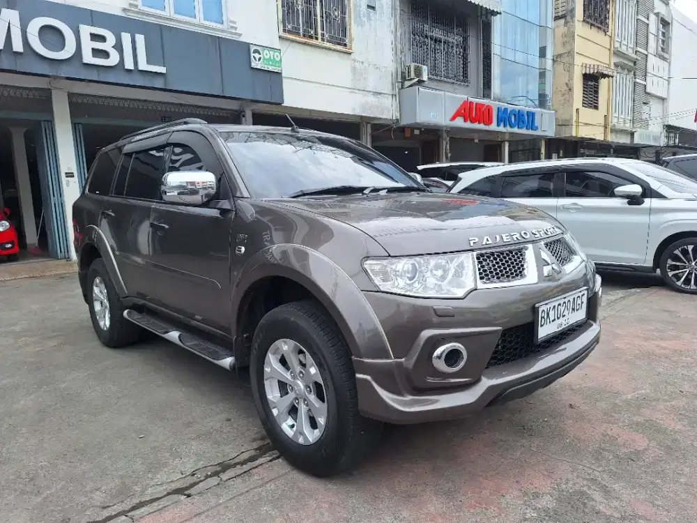 PAJERO SPORT 4X2  DAKAR 2013 COKLAT