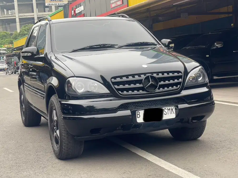 MERCEDES BENZ ML320 HITAM 2002 DIJUAL CEPAT ANTIK SIAP PAKAI