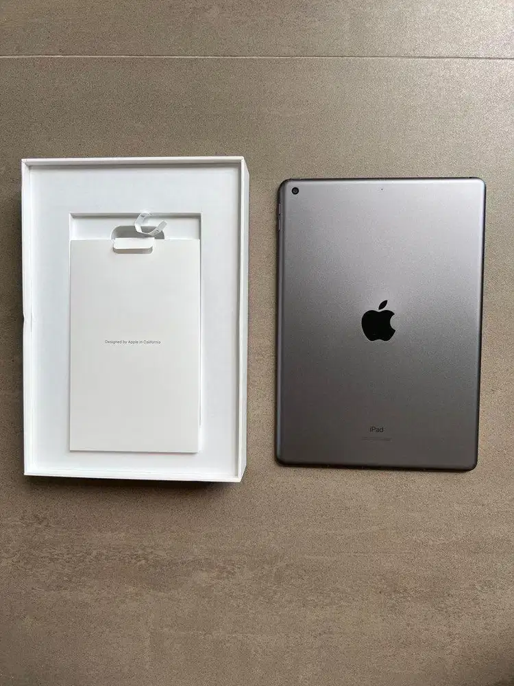 DIJUAL CEPAT IPAD GEN 8 128GB LENGKAP FULLSET