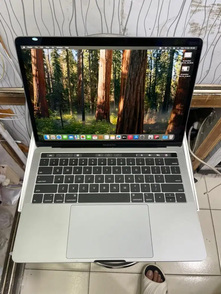 Macbook pro 2019 13 inch i5 8/512