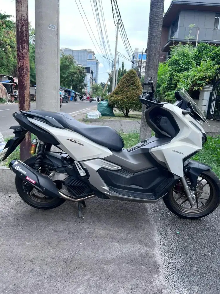 Adv 160 abs 2022