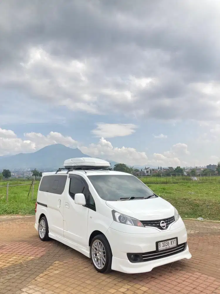 Nissan Evalia XV Automatic 2012