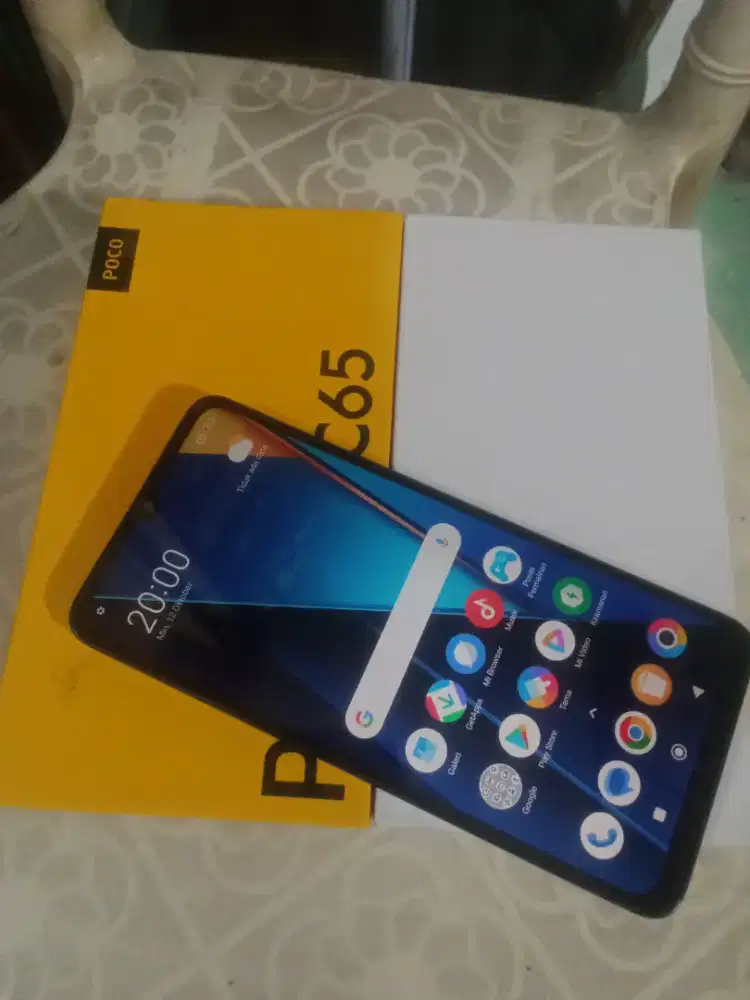 Poco c65 8/256 lengkap