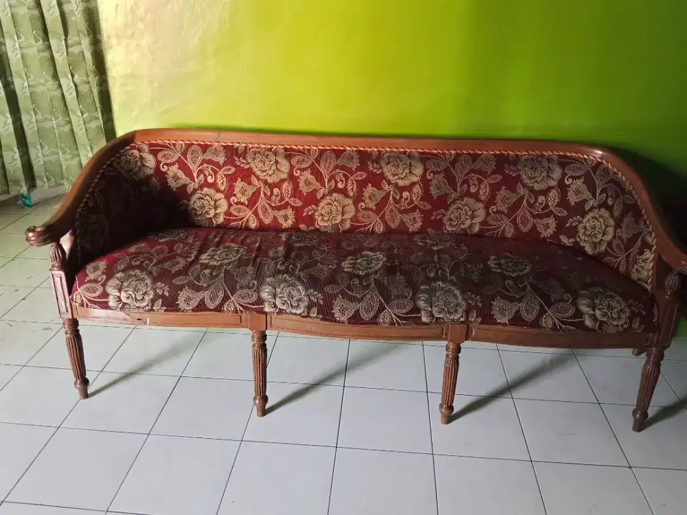 kursiii tamu klasik