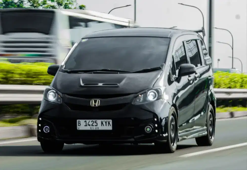 (Terpaksa) Dijual Mobil Tongkrongan; Honda Freed PSD 2012/2013