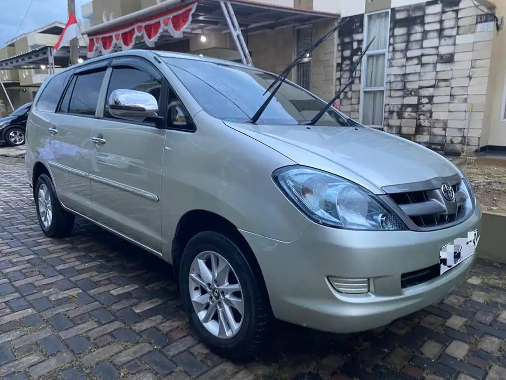 INNOVA E 2005 M/T BENSIN