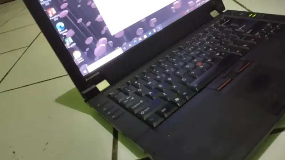 DIJUAL LEPTOP LENOVO T420/ RAM 4/ HDD 320/ CORE I5