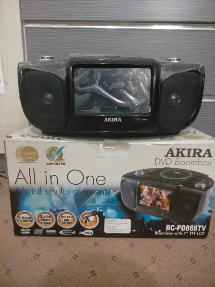 AKIRA| DVD BOOMBOX All in one