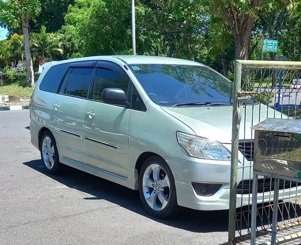DIJUAL MURAH INNOVA G 2.5 METIK ( SOLAR )
