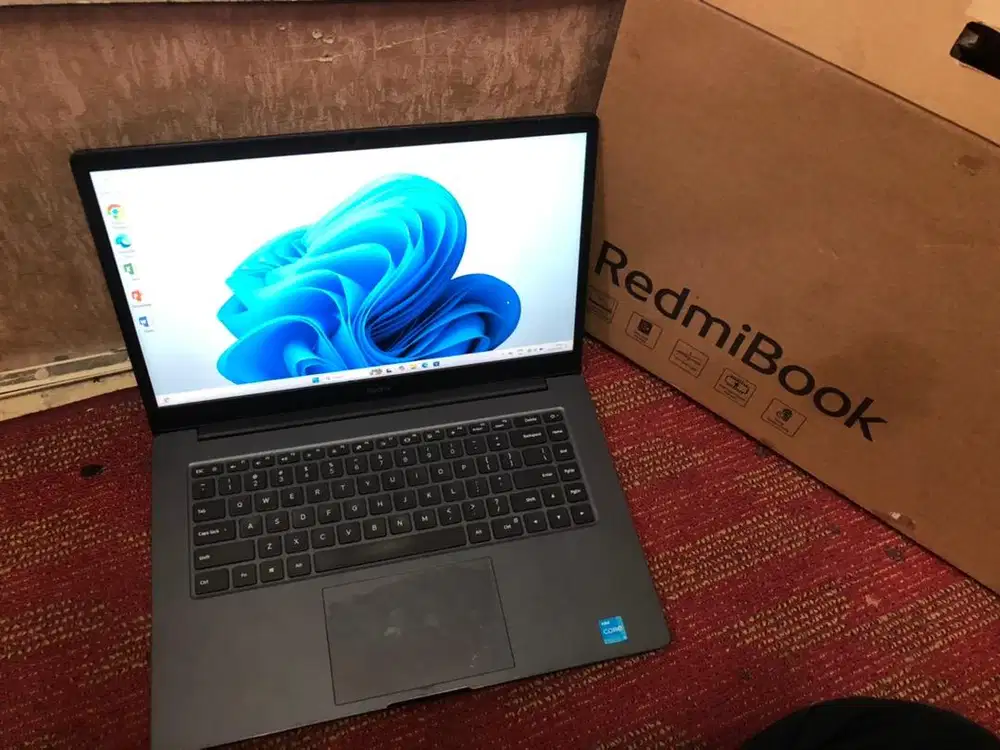 RedmiBook 15 core i3 Gen 11 8GB 256GB