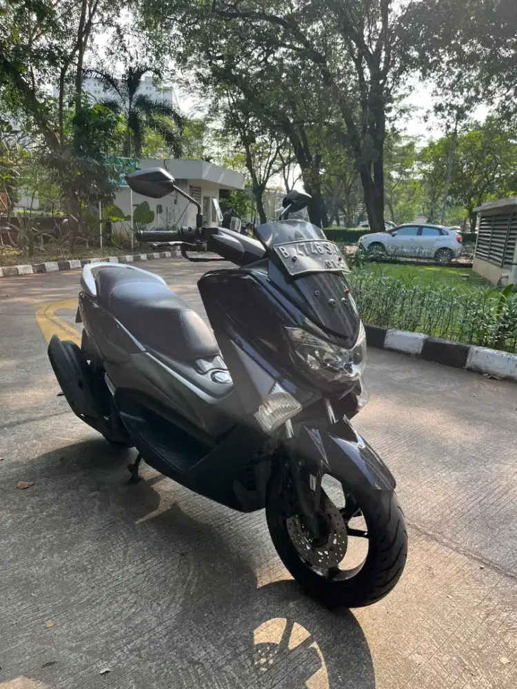 Yamaha Nmax Non ABS Tahun 2017 Warna Hitam SS Lengkap Pajak Hidup