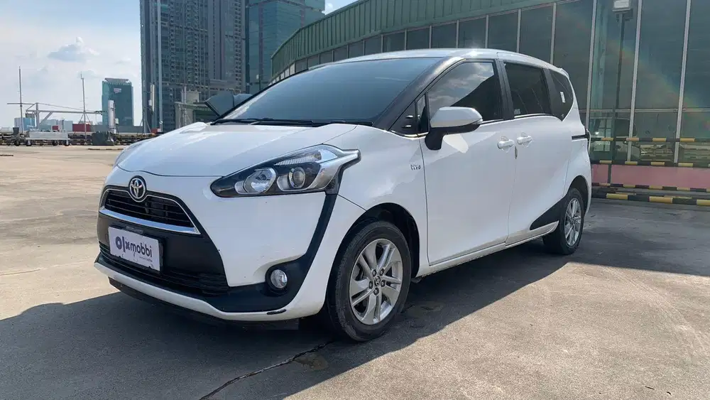 Pajak Panjang - Toyota Sienta 1.5 G Bensin-AT 2017