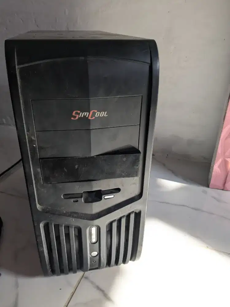 CPU Komputer PC Gaming AMD FX 8320 AM3 + monitor 24 inch
