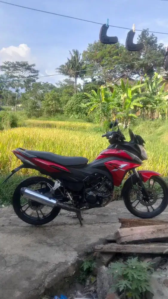 Honda cs 1 kumplit
