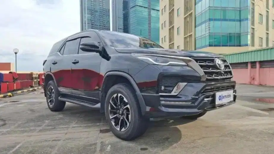 DP RENDAH Toyota Fortuner 2.4 4x2 VRZ Solar-AT 2020 3KJ B