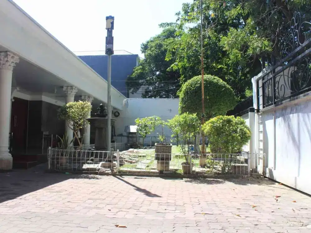BANGUNAN KOMERSIAL SURABAYA PUSAT, selangkah ke RAYA DARMO