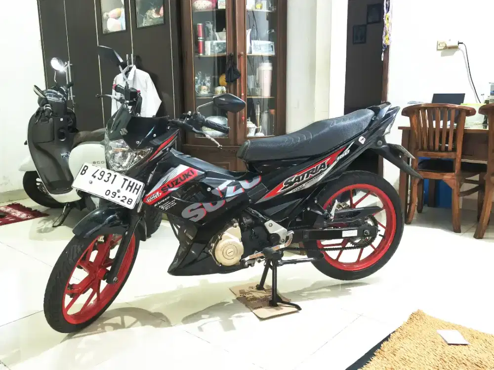 DIJUAL MOTOR SATRIA FU 2015