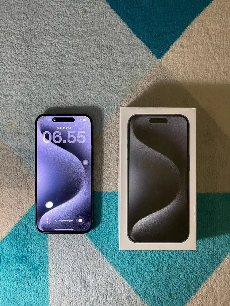 iPhone 15 pro 128 inter