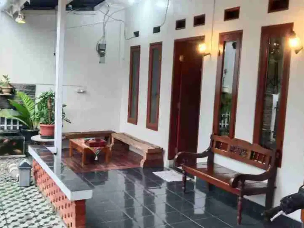 DIJUAL RUMAH BAGUS SIAP HUNI KOMPLEK PAMULANG ESTAT TANGSEL.